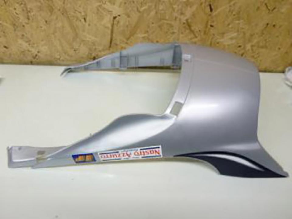 Sabot bas de caisse origine pour scooter Aprilia 125 SR 1999-2001 AP8248463 Neuf