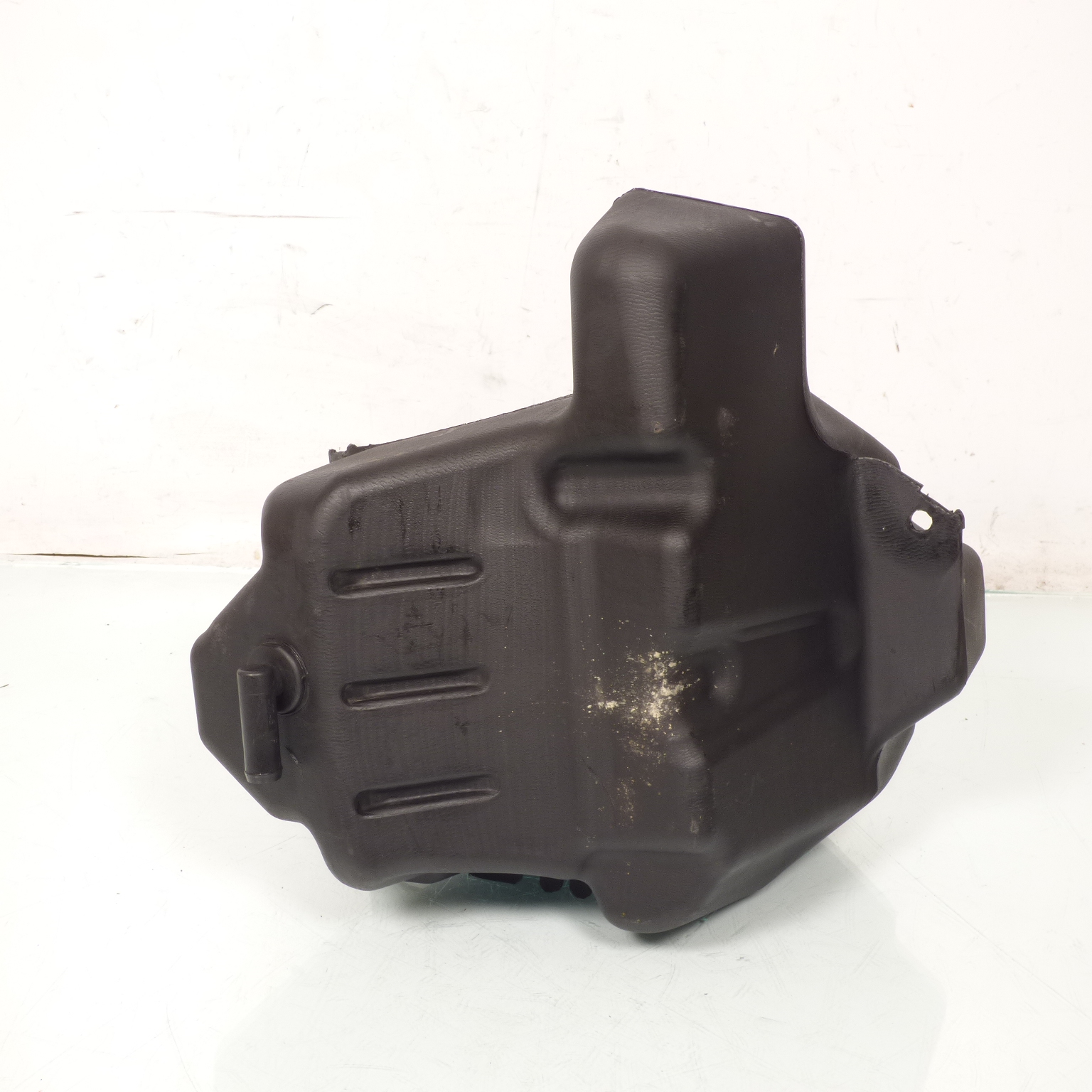 Réservoir a carburant pour scooter Peugeot 50 Jet force TDSI 1174819800 748198