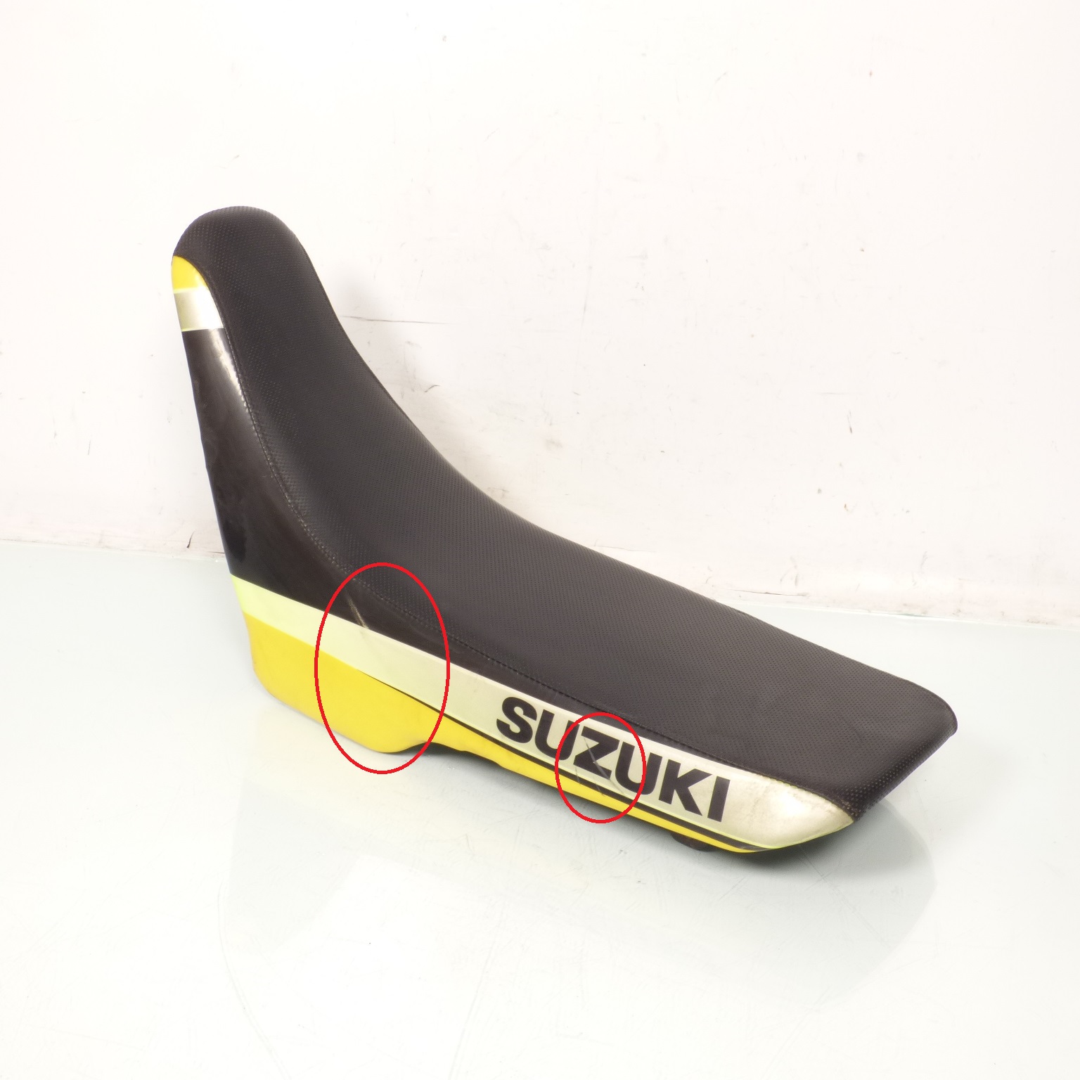 photo piece : Selle biplace->Suzuki RMX