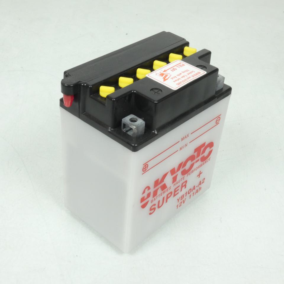 Batterie Kyoto pour Quad Kawasaki 250 KLF Bayou 2002 à 2009 YB10A-A2 / 12V 11Ah Neuf en destockage