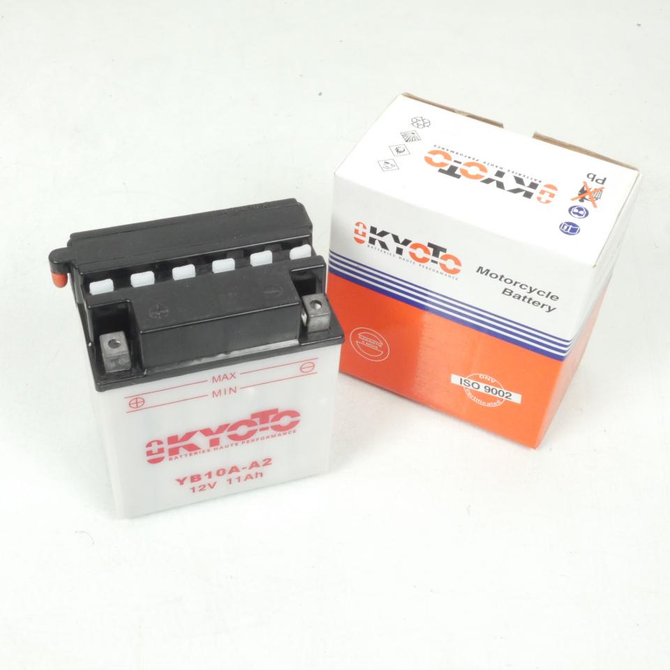 Batterie Kyoto pour Quad Kawasaki 250 KLF Bayou 2002 à 2009 YB10A-A2 / 12V 11Ah Neuf en destockage