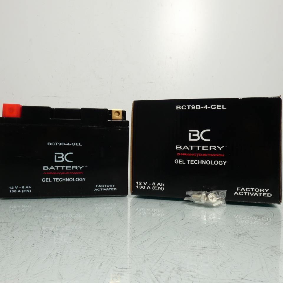 Batterie BC Battery pour scooter Yamaha 500 Tmax 2001 à 2007 YT9B-4 / 12V 8Ah Neuf