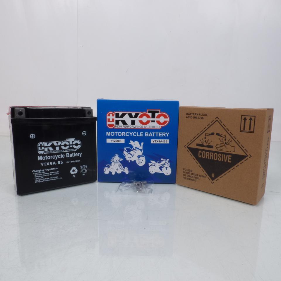 Batterie Kyoto pour Scooter Piaggio 100 Zip 4T 2006 à 2017 YTX9A-BS / 12V 9Ah Neuf