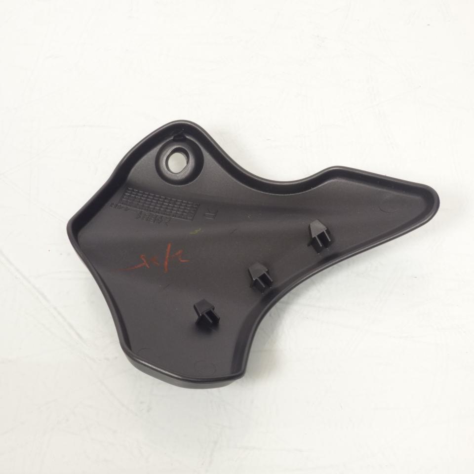 Cache latéral droit origine pour moto Suzuki 650 Gladius 2009 à 2015 51821-44H Neuf en destockage