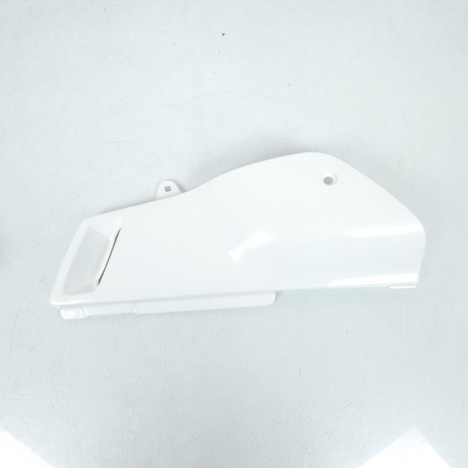 Cache latéral droit Blanc pour moto Suzuki 125 DR 2001 à 2002 47111-44AA0-30H