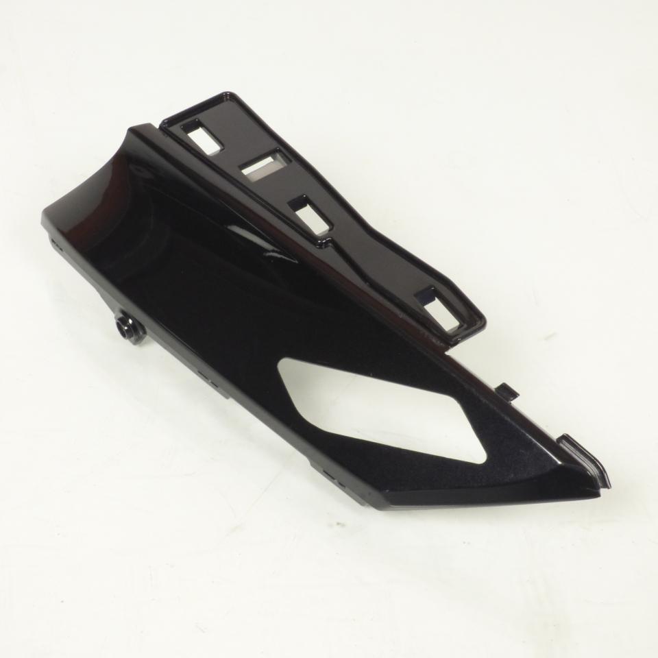 Cache latéral avant droit pour scooter Kymco 550 CV3 2022 à 2024 64312-AGJ5-E000