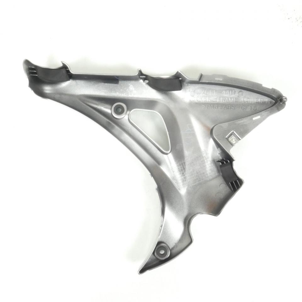 Cache latéral droit pour moto Suzuki 650 Gladius 2009-16 47611-44H00-YD8 Gris