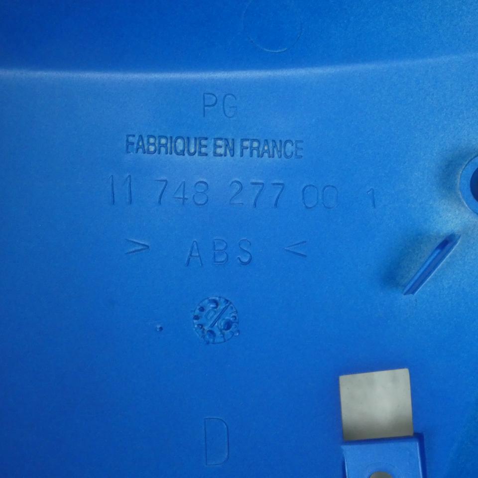 Cache latéral inf D pour scooter Peugeot 50 TKR bleu 748277PB 1174827700 Neuf