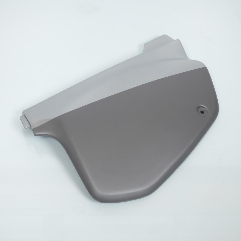 Cache latéral droit origine pour Moto Aprilia 50 RX 1995 à 2002 AP8239311 Neuf