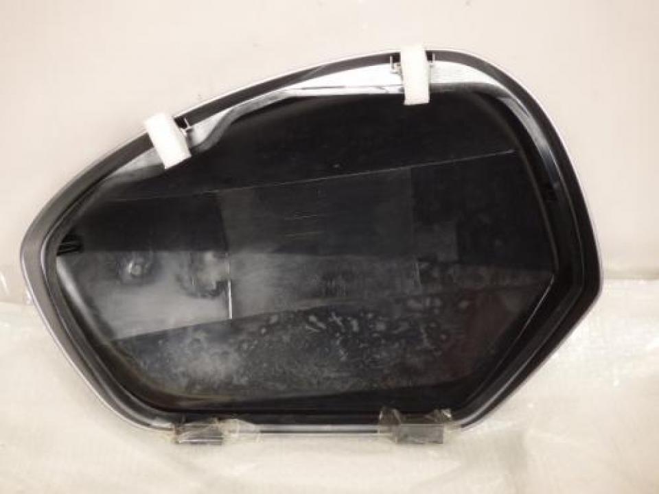 Cache latéral droit origine pour Moto Honda 700 Deauville 81231-MEW-9200 Neuf