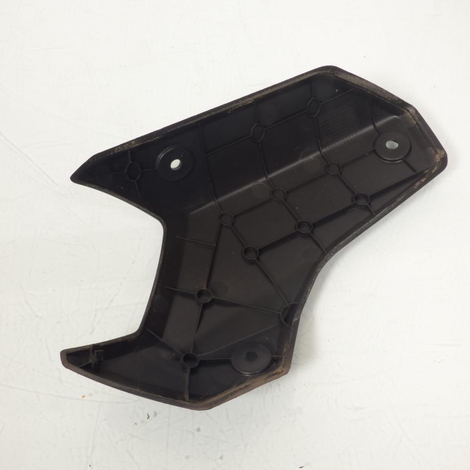 Cache latéral gauche origine pour scooter Peugeot 50 STREETZONE 18-20 2001449000