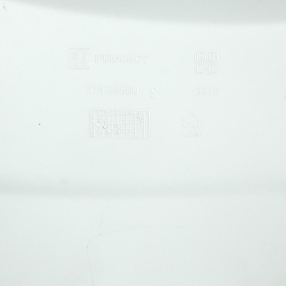 Cache latéral AVG pour scooter Peugeot 400 Metropolis 781886F5 1178188600 Blanc