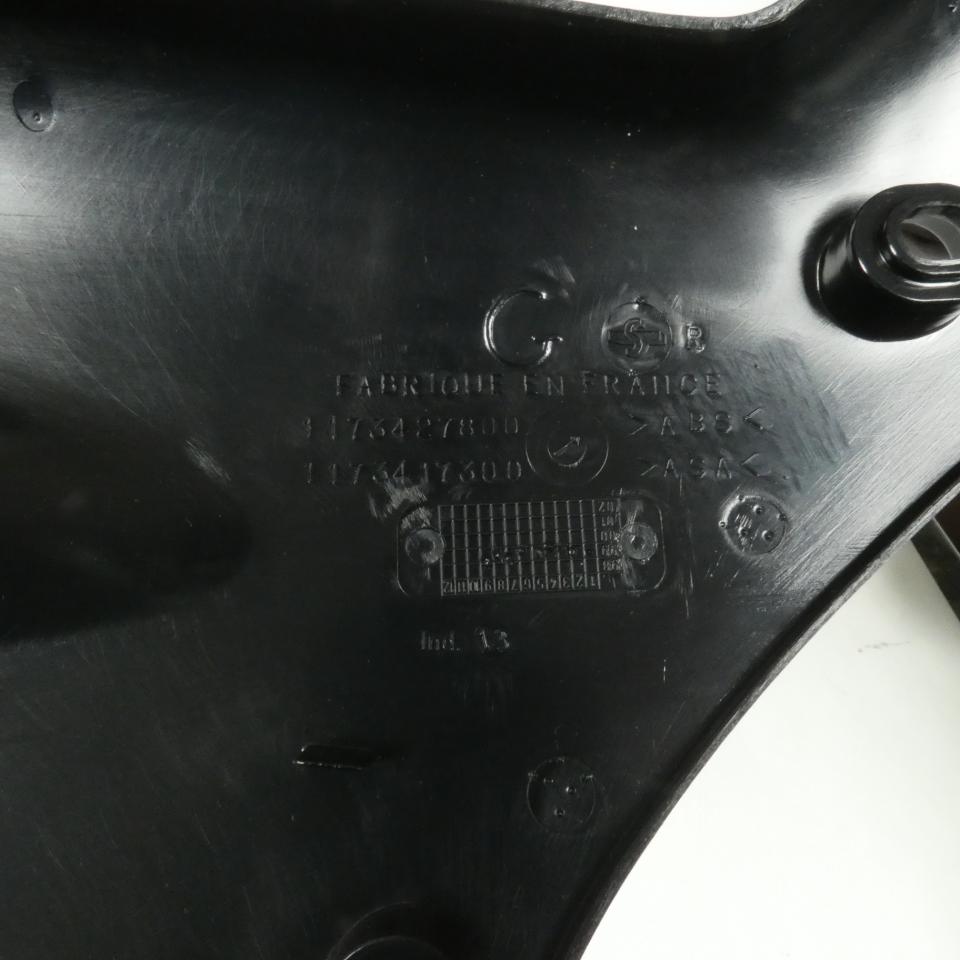 Cache latéral G pour scooter Peugeot 50 Speedfight 2 734278N Noir brut à peindre