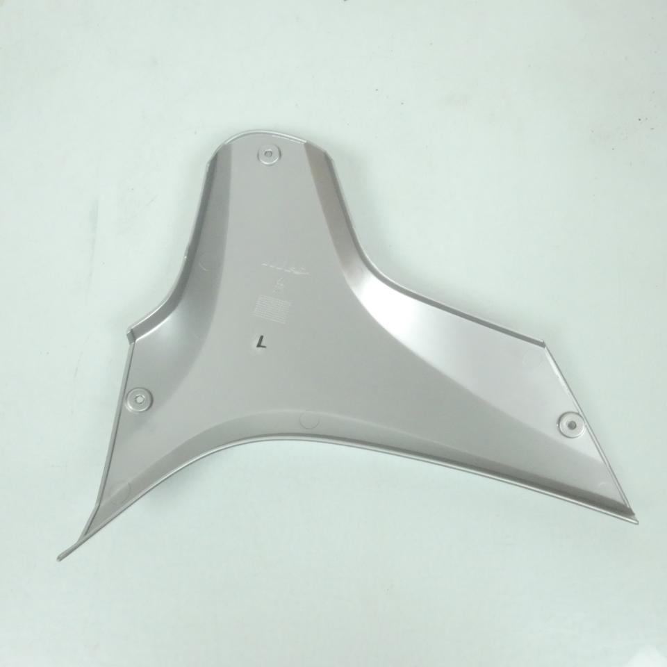 Cache latéral inférieur gauche pour moto Peugeot 50 XR7 800770GW gris Neuf