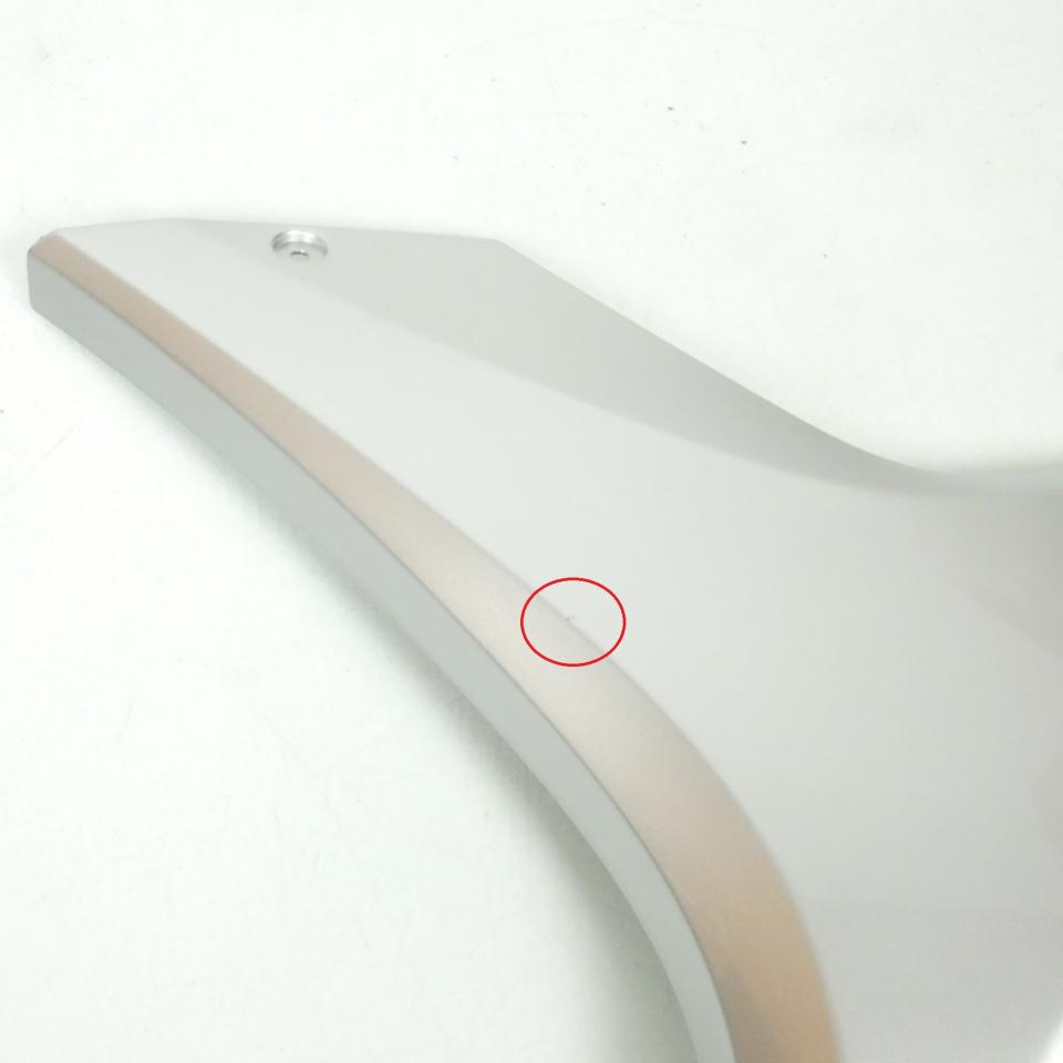 Cache latéral inférieur gauche pour moto Peugeot 50 XR7 800770GW gris Neuf