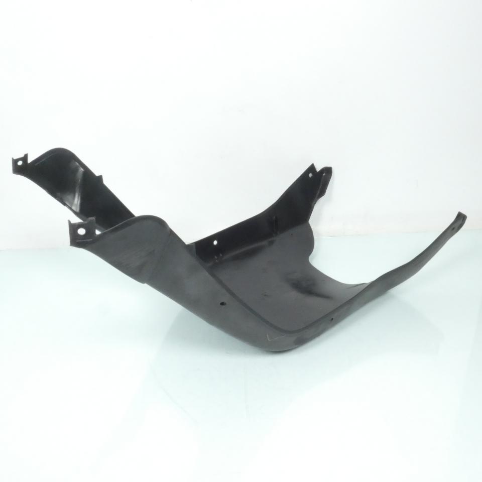 Sabot bas de caisse origine pour Scooter Peugeot 50 Trekker 1173315300 Occasion