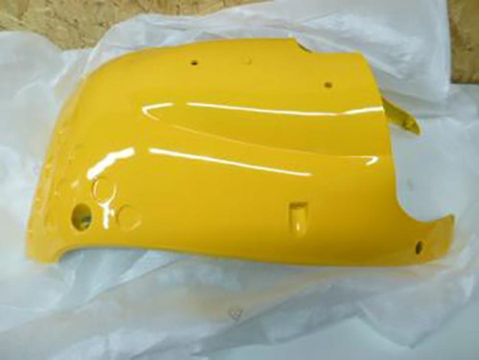 Sabot bas de caisse origine pour Scooter Aprilia 50 Rally 1995 à 2004 AP8239523 Neuf