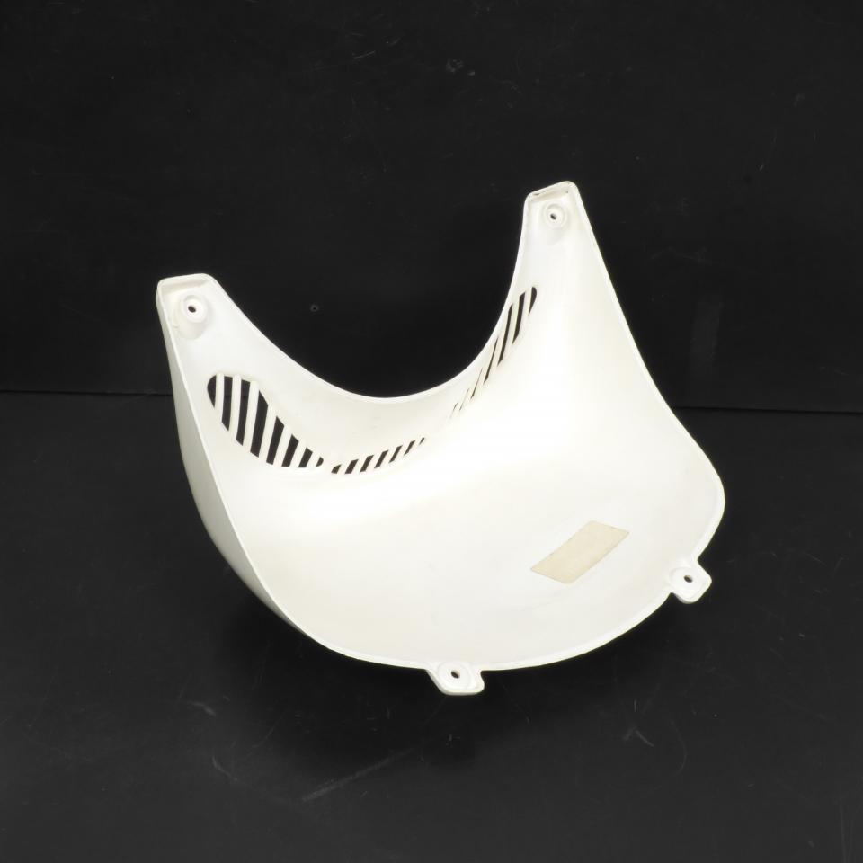 Sabot bas de caisse blanc défauts d'aspect Neuf en destockage  pour scooter 50 scoot