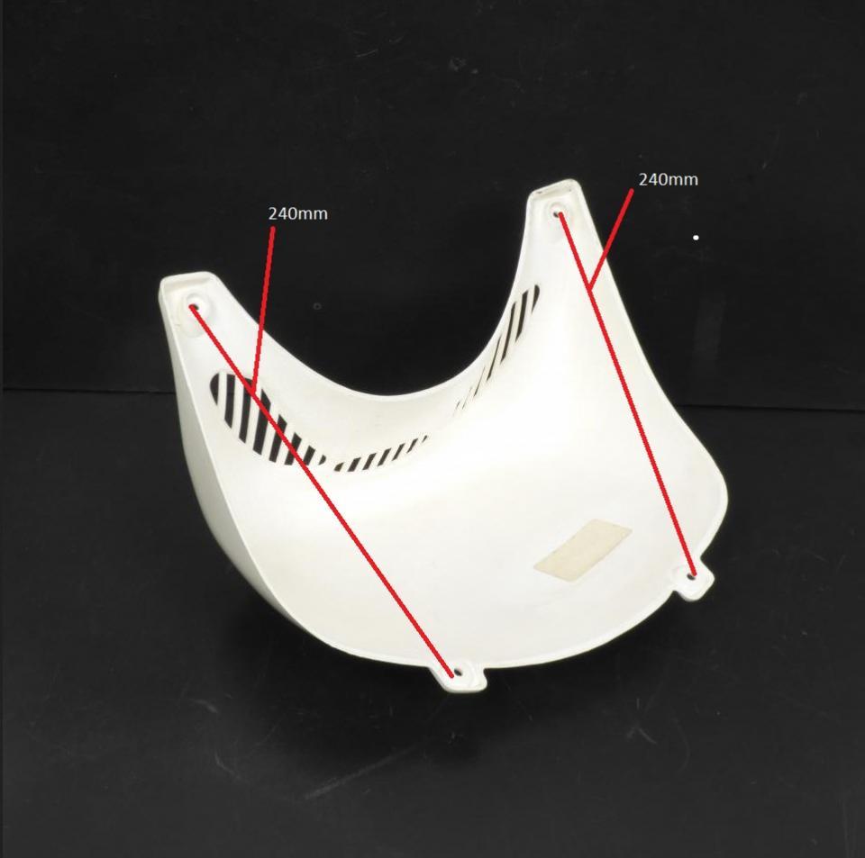 Sabot bas de caisse blanc défauts d'aspect Neuf en destockage  pour scooter 50 scoot
