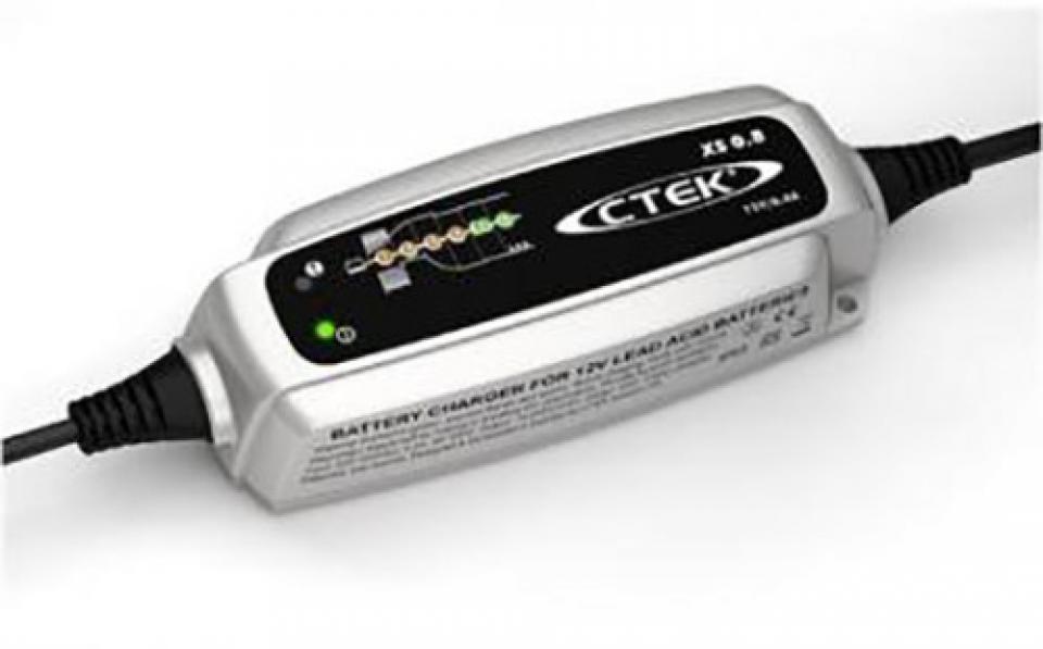 Outillage   pour   cc de   a  ACCUB08 etat Neuf Chargeur universel de batterie moto quad scooter voiture compact  CTEK XS 800 12V 0,8A / Le XS 0.8 est le plus petit chargeur 12V de CTEK. Il offre une technologie dernier cri et convient parfaitement à la c