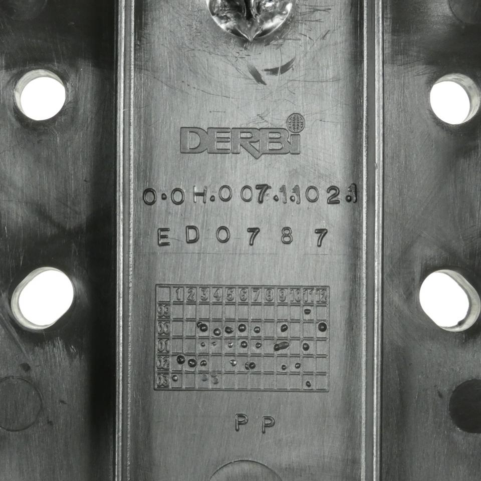 Garde boue AV pour moto Derbi 50 Senda R X-Trem 2002 à 2003 00H00711025 Neuf