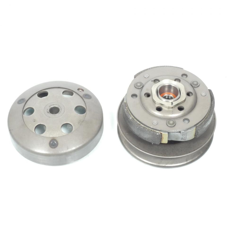 Embrayage origine pour Scooter Peugeot 50 KISBEE 2T EFI 2018 à 2020 VGAK1AEJA Occasion