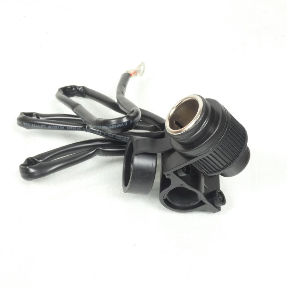 Prise allume-cigare guidon 12V BIHR pour deux roues 38600-RAI-0000 A99-00390
