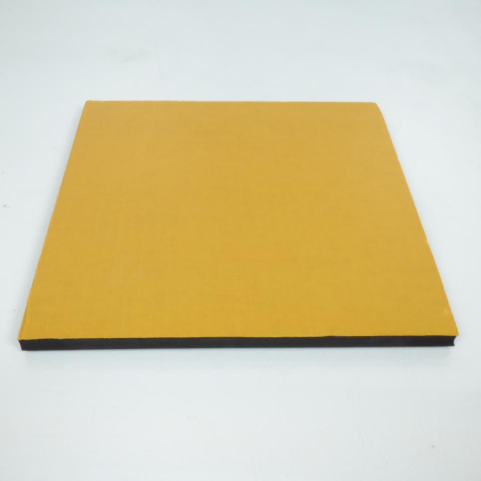 Mousse de selle adhésive 33x33x1.5cm pour coque moto racing poly carbone fibre