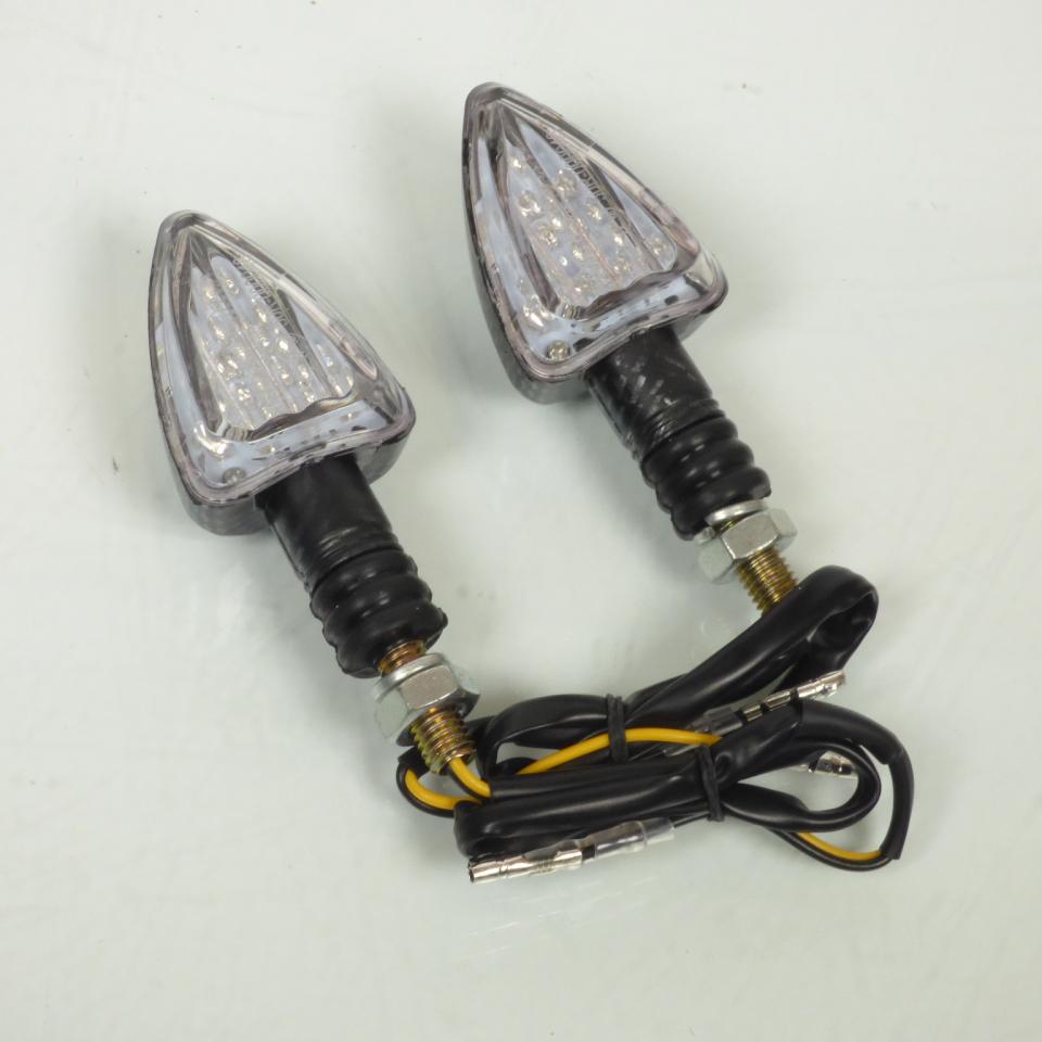 Clignotant à LED Replay triangle carbone 12V Ø8mm pour moto 50 à boite cyclo