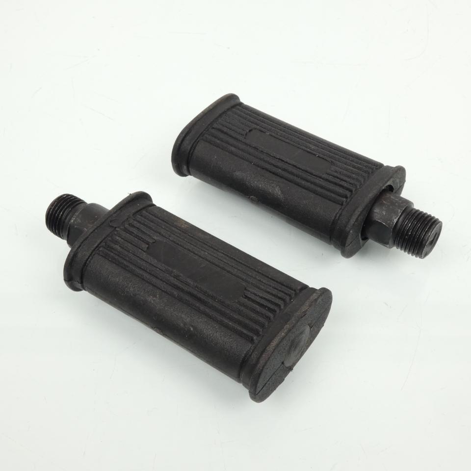 Paire de pédale droite gauche noir type Notario M14x1.25 pour mobylette MBK 51