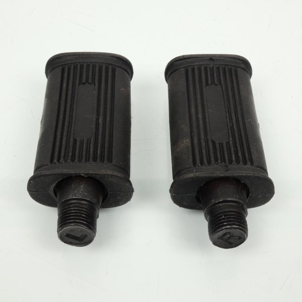 Paire de pédale droite gauche noir type Notario M14x1.25 pour mobylette MBK 51