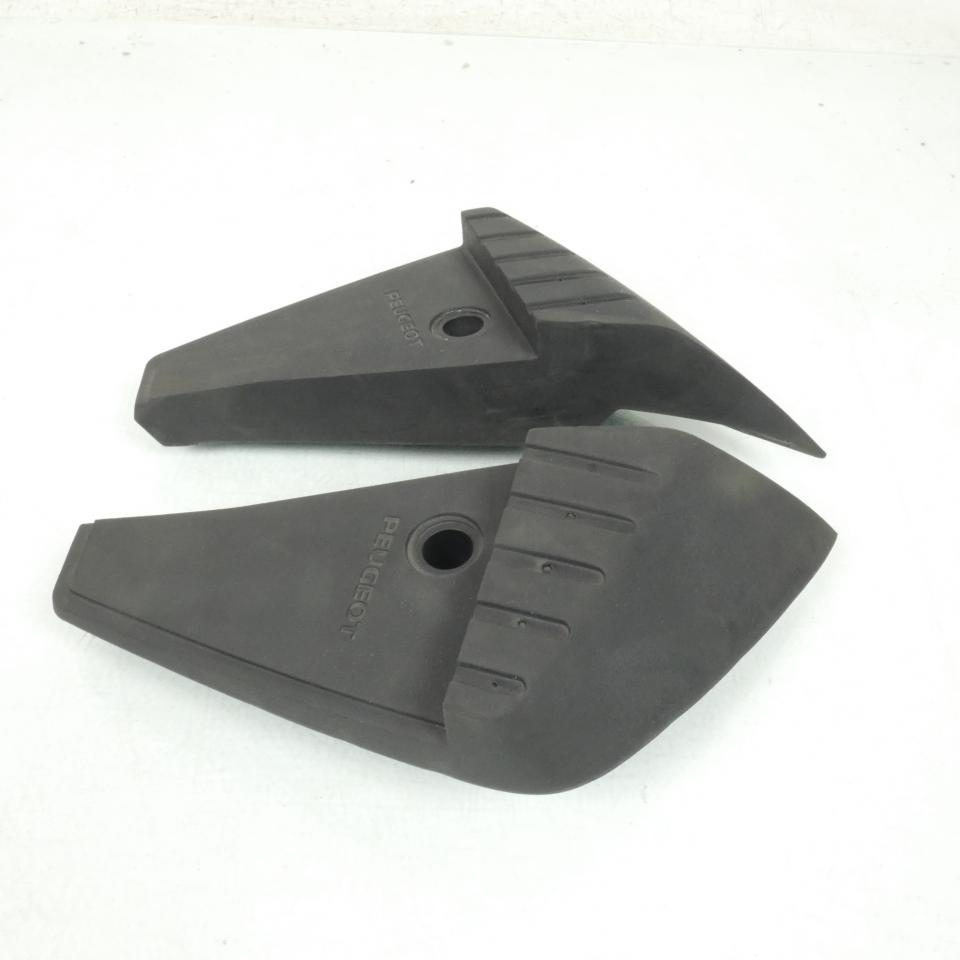 Paire Cale pied passager pour scooter Peugeot 400 Satelis RS A05841 Noir Neuf