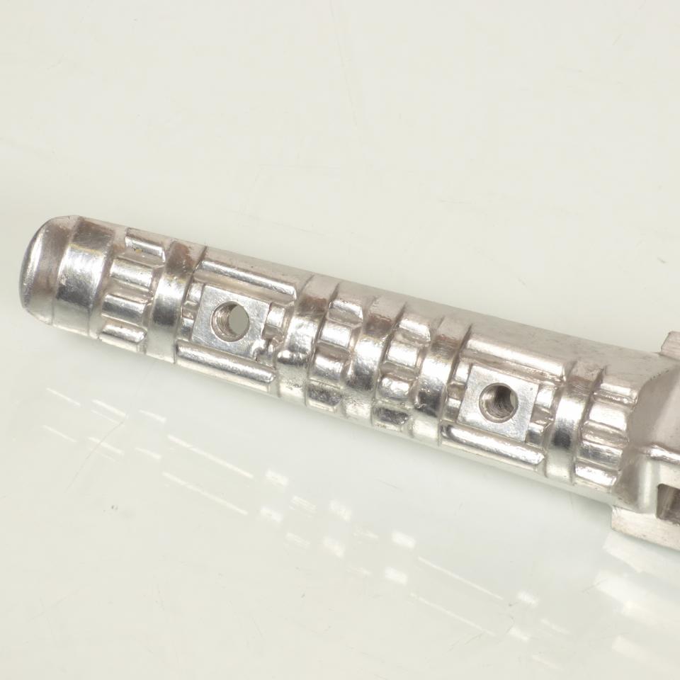 Cale pied avant gauche gris neuf d'origine Yamaha pour moto Neuf