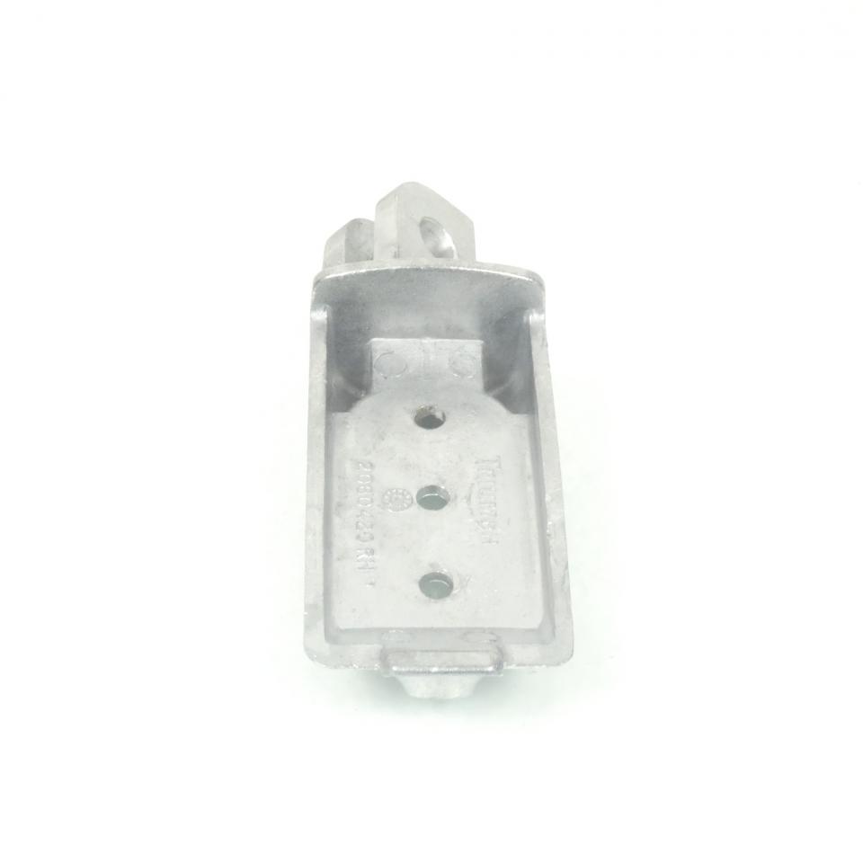 Cale pied passager ARD pour moto Triumph Tiger 955I T2080428 2080420 RH Neuf