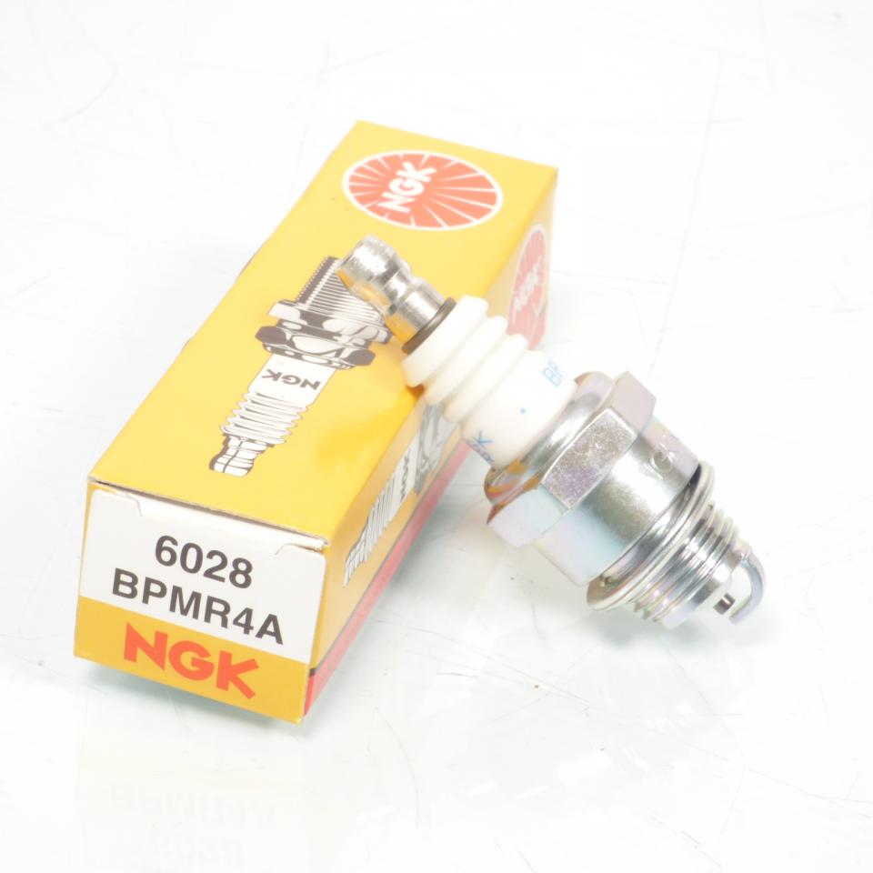 Bougie d'allumage NGK pour moto BPMR4A / 6028 Neuf