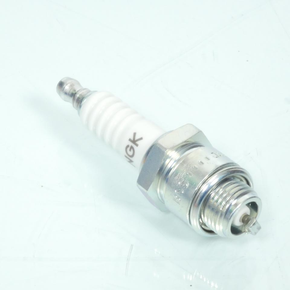 Bougie d'allumage NGK pour Scooter Peugeot 100 Elyseo Après 1996 B6S / 3510 / Par 10 Neuf