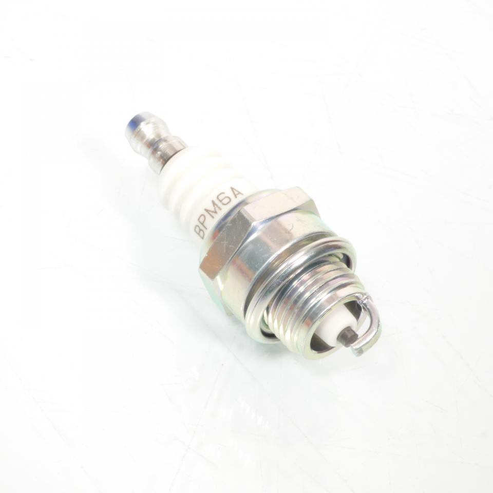 Bougie d'allumage NGK pour moto BPM6A / 7021 / Par 10 Neuf