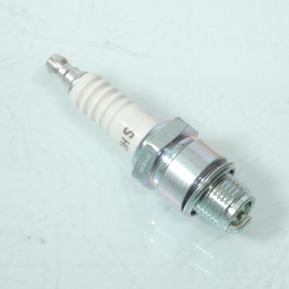 Bougie d'allumage NGK pour Moto Derbi 50 GPR Racing Après 1997 B10HS / 2399 / Par 10 Neuf
