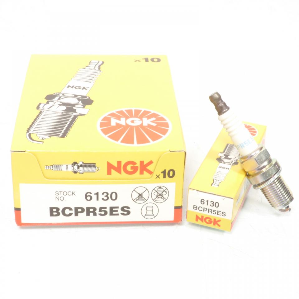 Bougie d'allumage NGK pour moto BCPR5ES / 6130 / Par 10 Neuf