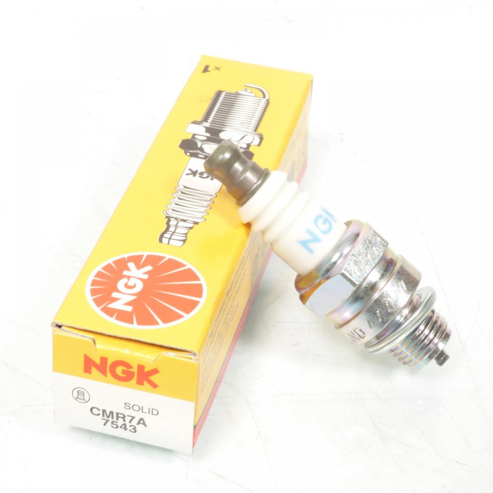 Bougie d'allumage NGK pour moto CMR7A / 7543 Neuf
