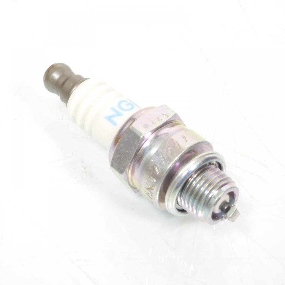 Bougie d'allumage NGK pour moto CMR7A / 7543 Neuf