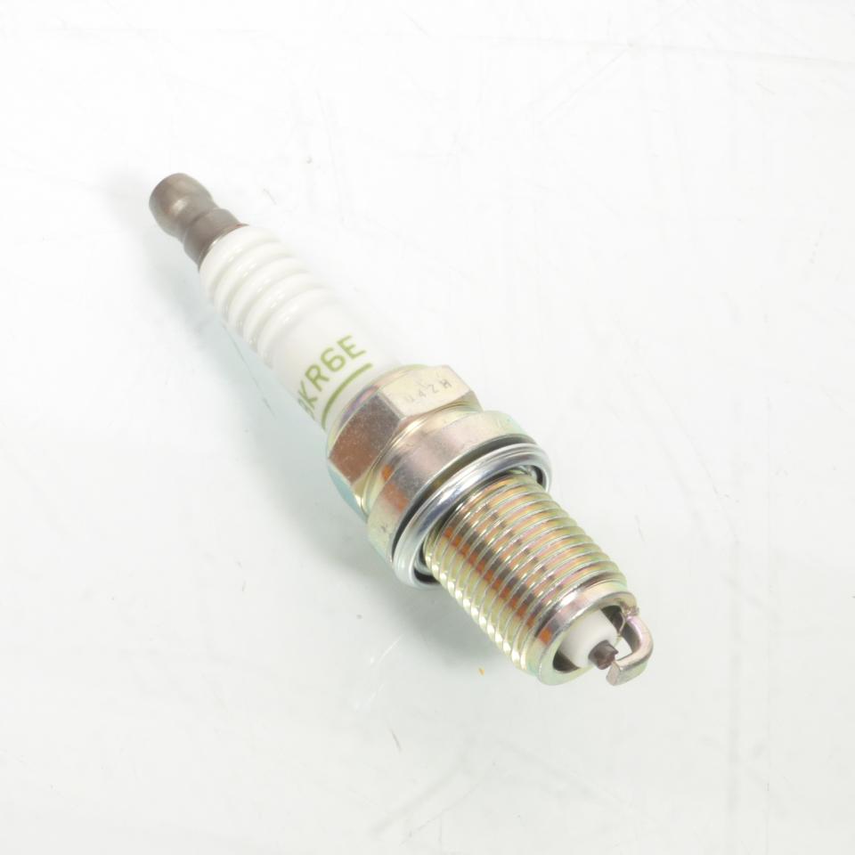 Bougie d'allumage NGK pour moto BKR6E / 6962 / Par 10 Neuf