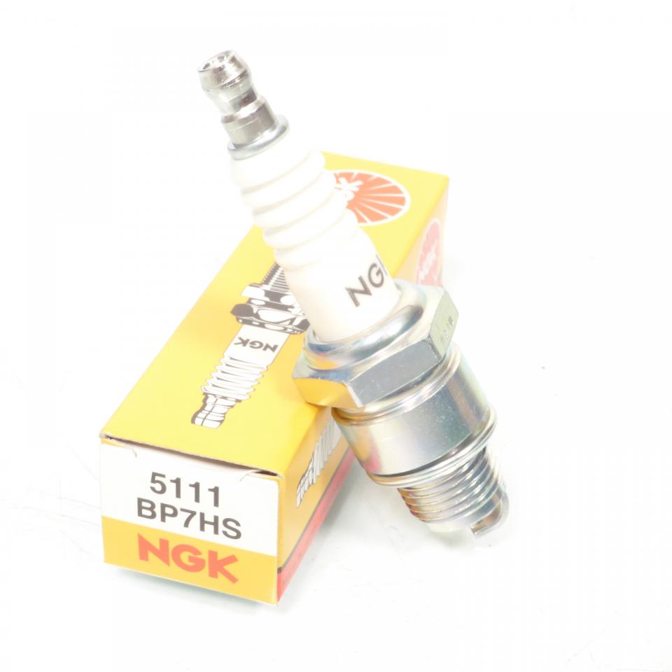 Bougie d'allumage NGK pour Quad Adly 50 Fox 1994 à 2007 BP7HS / 5111 Neuf