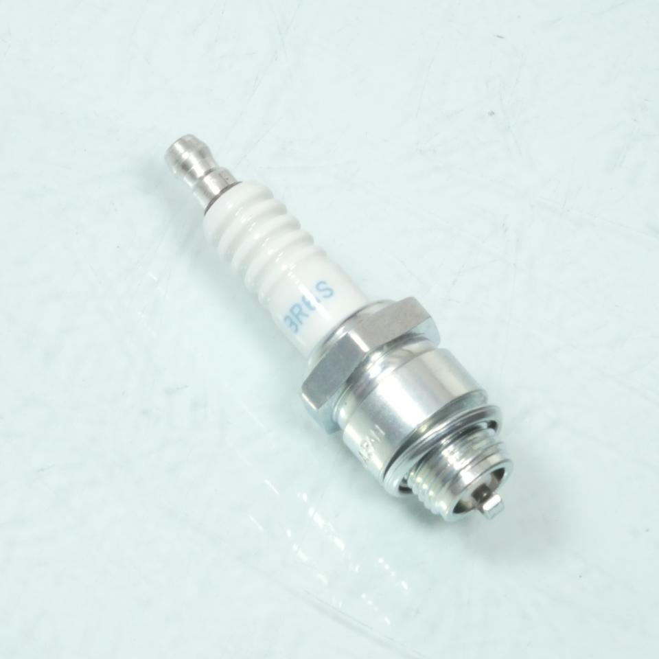 Bougie d'allumage NGK pour moto BR6S / 3522 / Par 10 Neuf