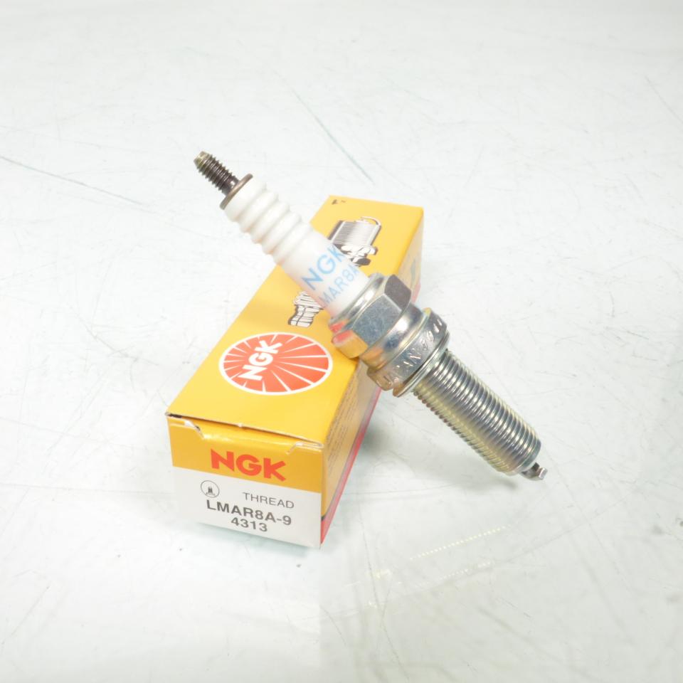 Bougie d'allumage NGK pour Moto Triumph 900 Bonneville Efi Après 2017 Neuf