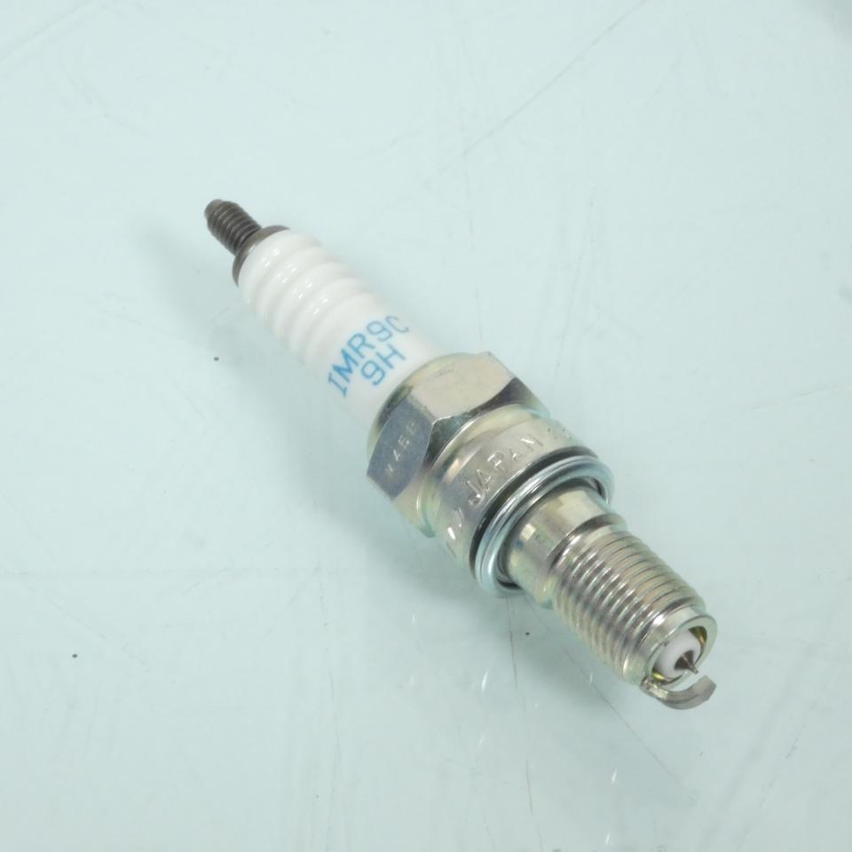Bougie d'allumage NGK pour Moto Honda 250 CRF R 2004 à 2006 IMR9C-9H / 6777 / Par 4 Neuf