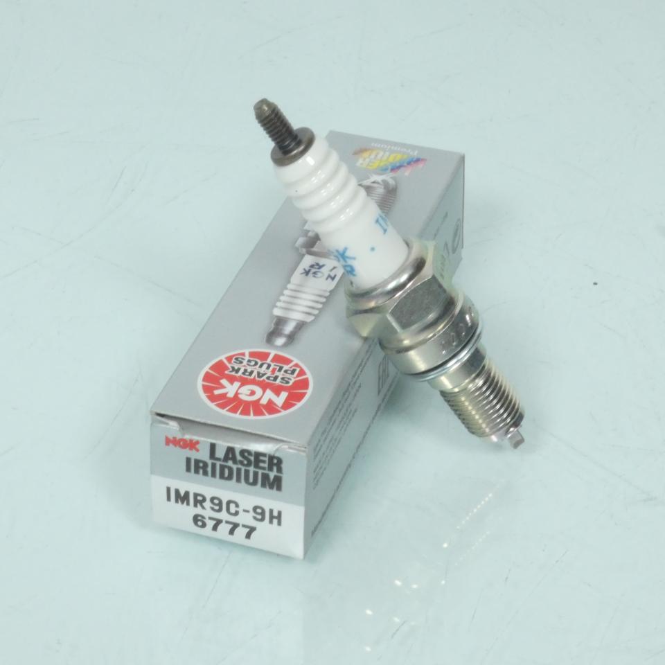 Bougie d'allumage NGK pour Moto Honda 250 CRF R 2004 à 2006 IMR9C-9H / 6777 / Par 4 Neuf