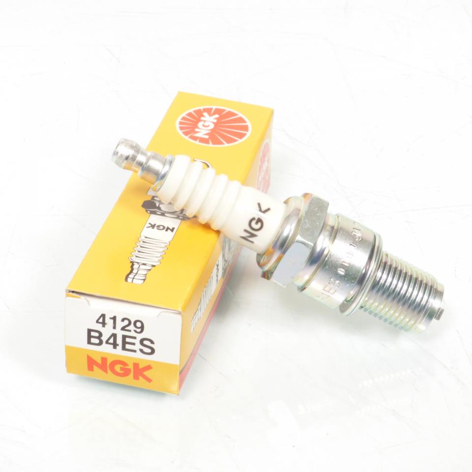 Bougie d'allumage NGK pour moto B4ES / 4129 Neuf
