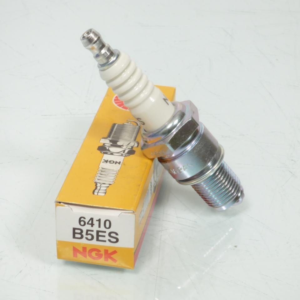 Bougie d'allumage NGK pour moto B5ES / 6410 Neuf