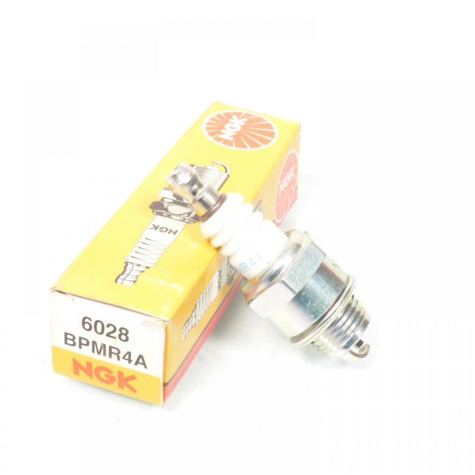 Bougie d'allumage NGK pour moto BPMR4A / 6028 / Par 10 Neuf